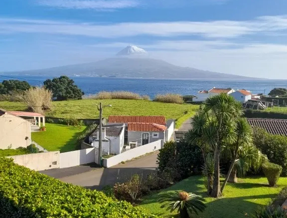 Luxury 3 Bed Villa For Sale In Praia do Almoxarife Faial Azores Portugal