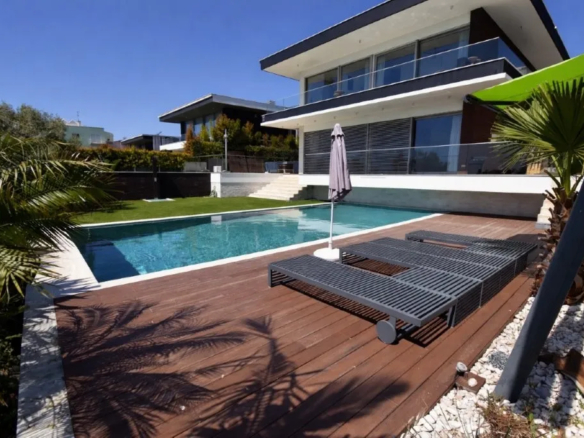 Luxury 3 Bed Villa For Sale In Oeiras Lisboa Portugal