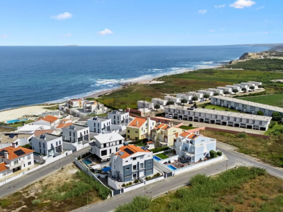 Luxury 3 Bed Villa For Sale In Santa Cruz Portugal