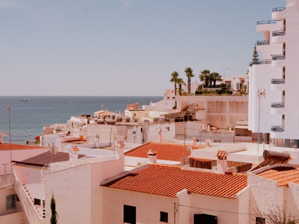 Portugal real estate guude