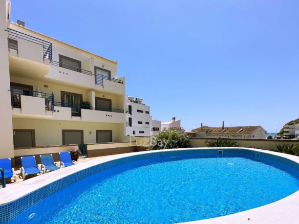Stunning 2 Bed Apartment For Sale in Salema Algarve Portugal